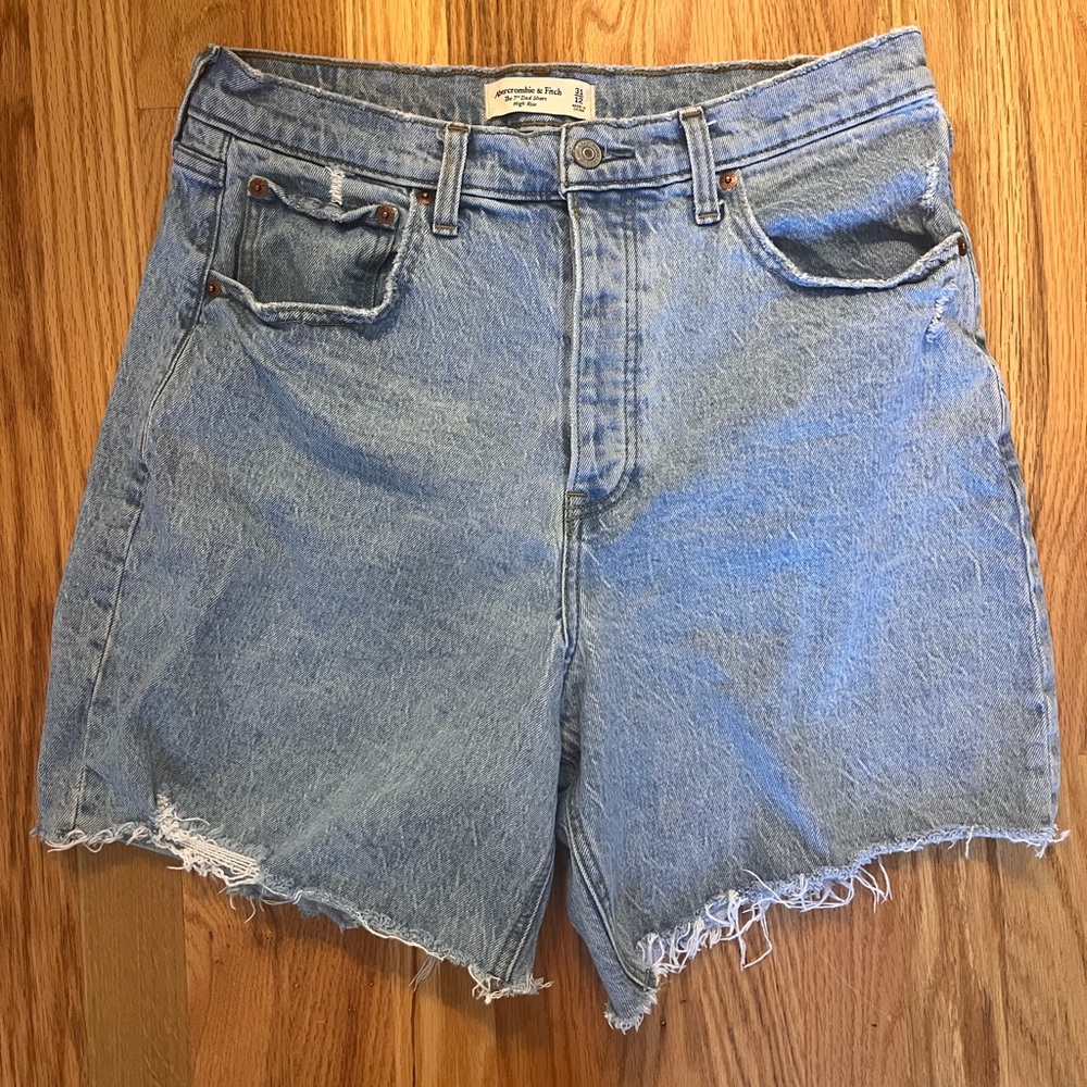 Abercrombie & Fitch 7" Dad Short High Rise 31 / 12